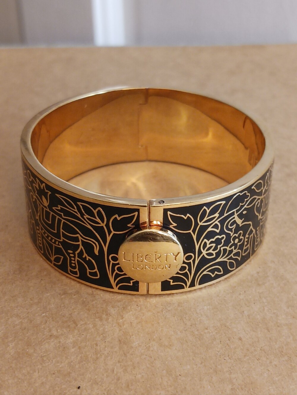 2015 LIBERTY of LONDON * Imran* Thick Enamel Cuff Bracelet Black Gold-tone